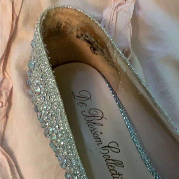 Silver size 5 heels - Picture 5 of 5